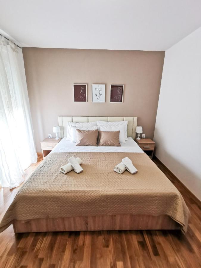 A4 Apartmani Kevic Kaštela Kültér fotó