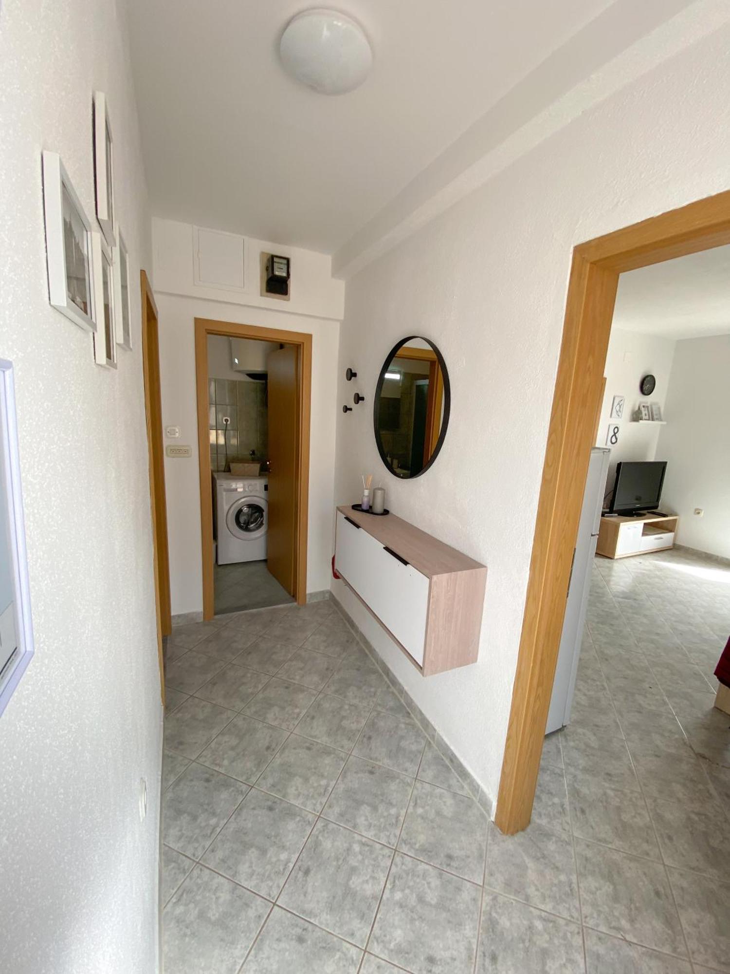 A4 Apartmani Kevic Kaštela Kültér fotó